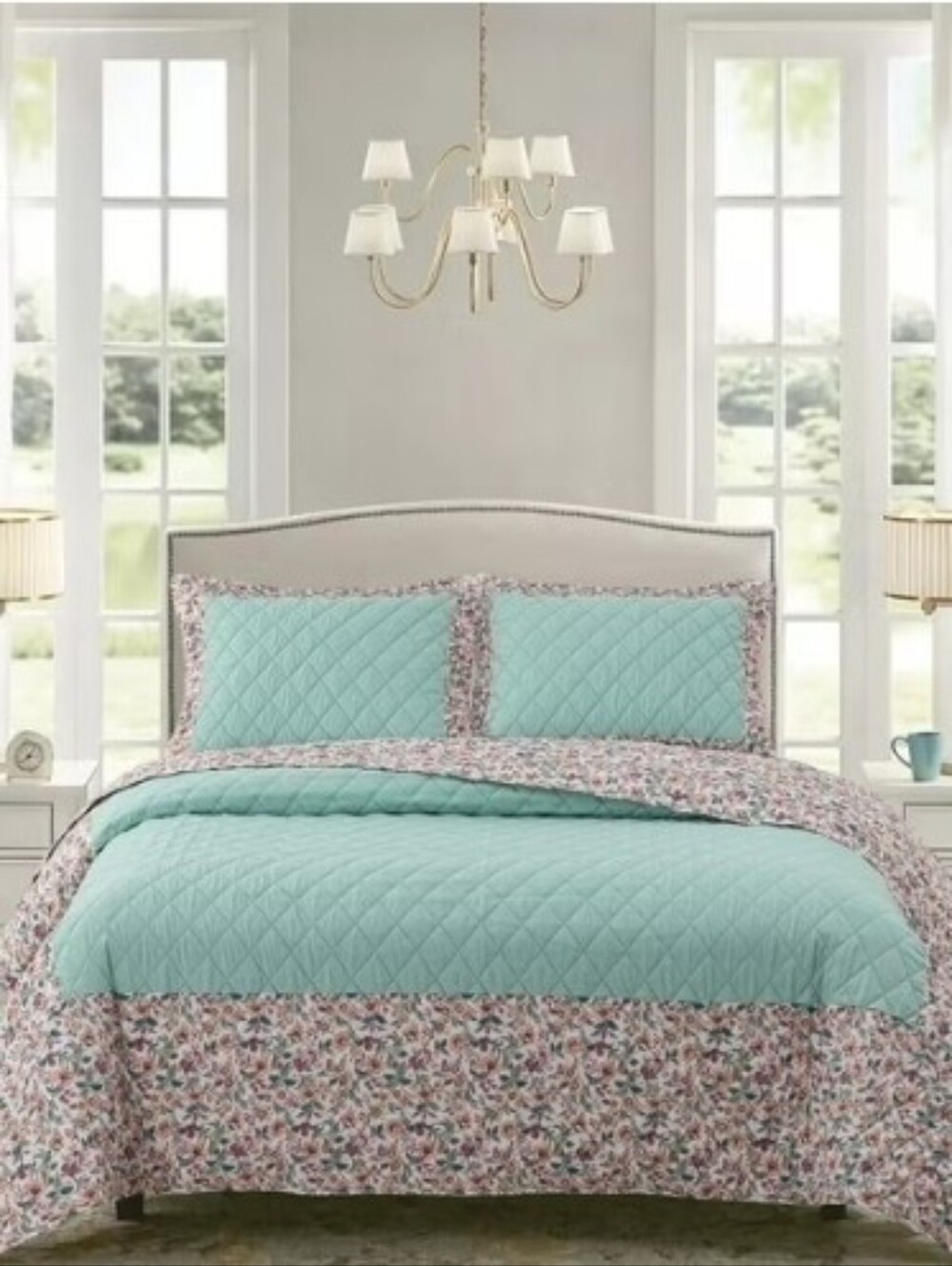Vera Bradley 3piece Aqua Quilted Reversible Comforter Set with Floral Reverse